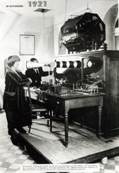 Erste öffentliche französische Rundfunksendung vom Radiosender Sainte-Assise am 26. November 1921